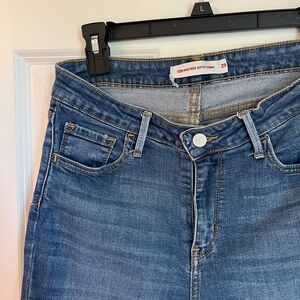 Levi’s Classic High Rise sioer skinny Denim Jeans for Women